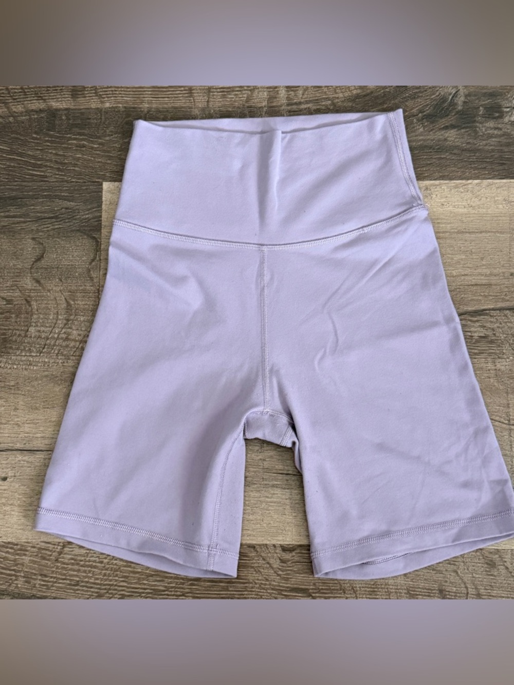 TNAButter Atmosphere High-Rise Lavender Women’s Shorts Size Small